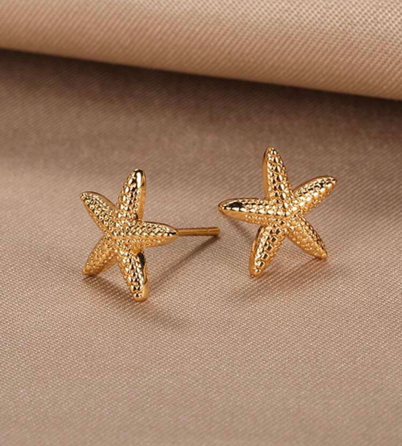 Charming Starfish Stud Earrings